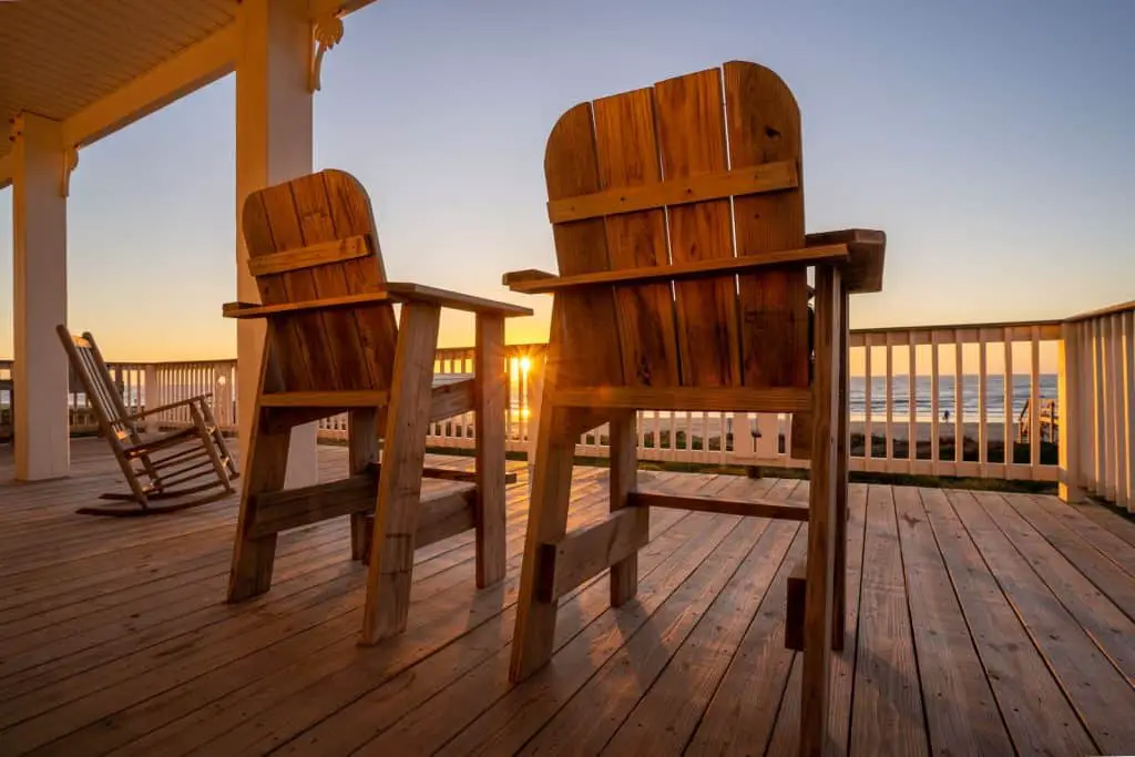 how to protect outdoor wood furniture from sun damage