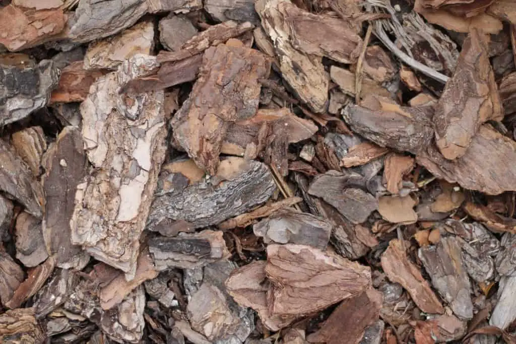 how to keep mulch from washing away
