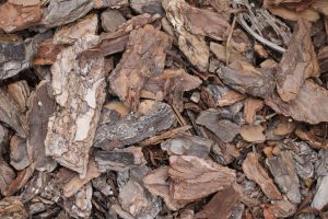 how to keep mulch from washing away