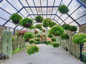 large garden decor ideas