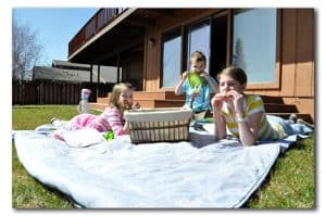 backyard picnic ideas for kids